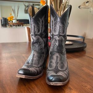 Corral Women’s Black Snip Toe Cowboy Boot